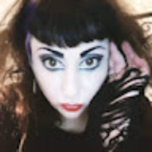 Meet your Posher, Nina